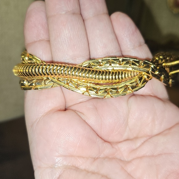 Juliana Spackeled Easter Egg Belt---Christian Dior Signed Gold Tone Belt - Picture 7 of 9